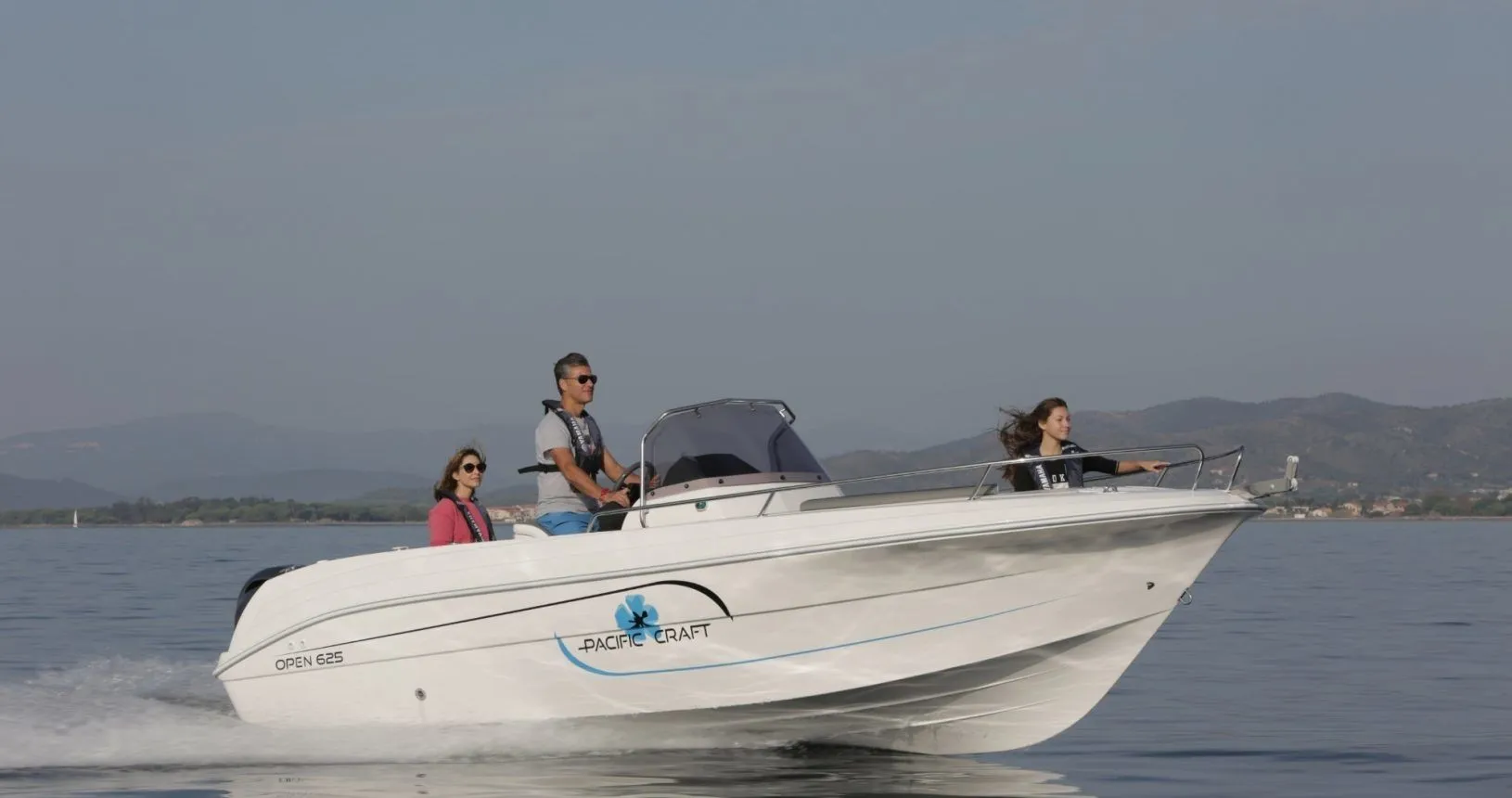Rent a 6.25m Pacific Craft 625 in Antibes