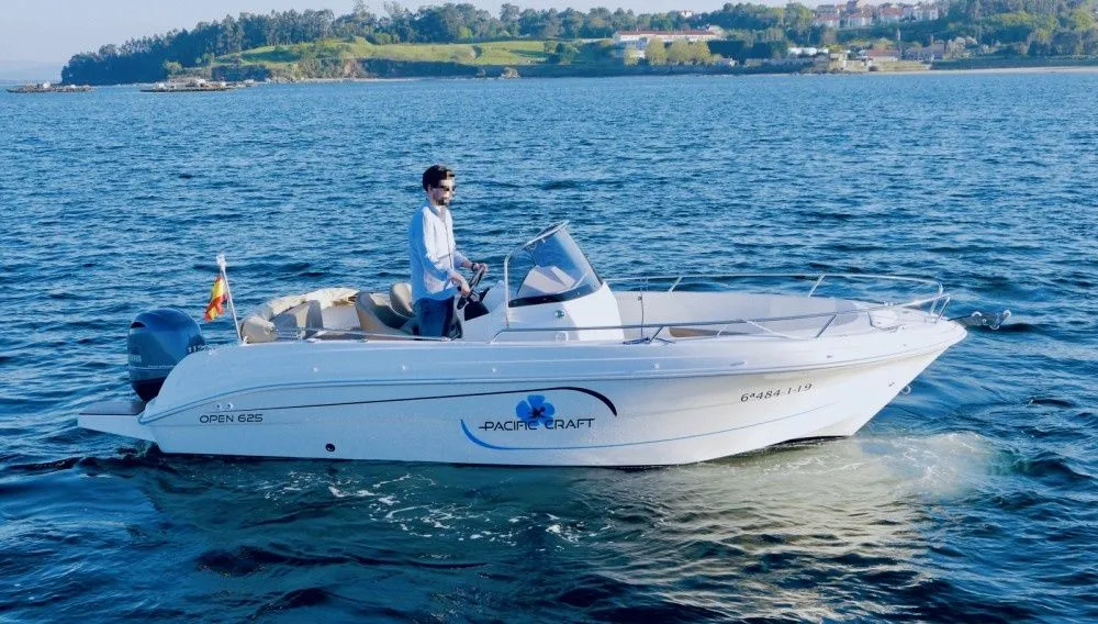 Rent a 5.99m Motor Boat in Palma de Mallorca