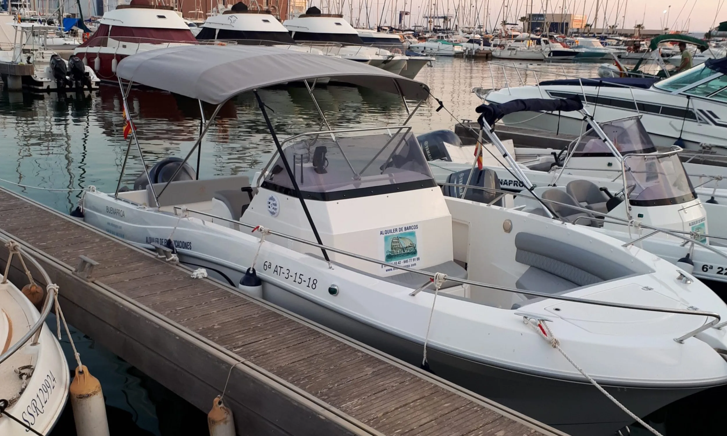 Buena Proa Charter Boat