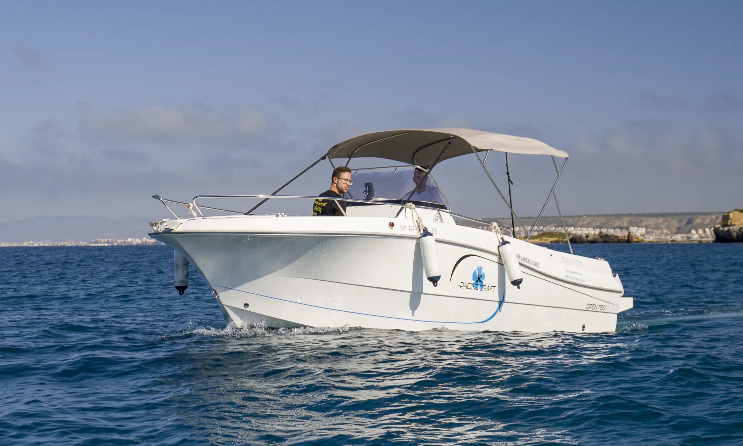 Rent a 7.7m Motor Boat in Santa Pola