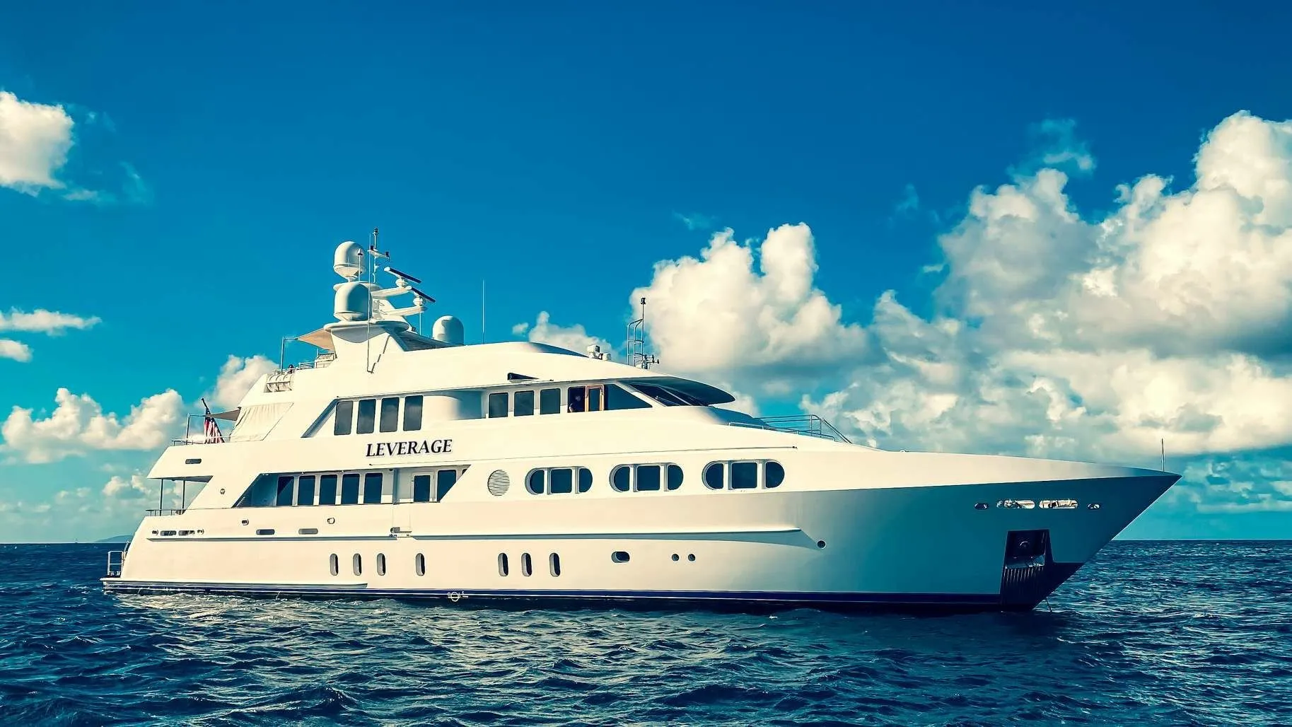 Rent a 38.1m Palmer Johnson 120 in Saint Thomas