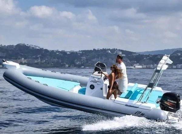 No Name Charter Boat
