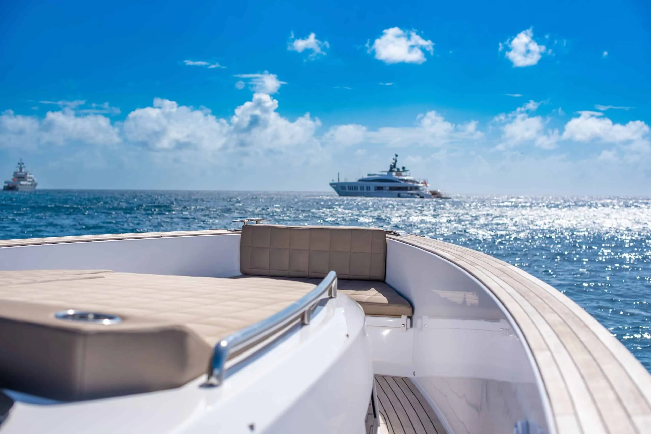 Lola 3 Charter Boat