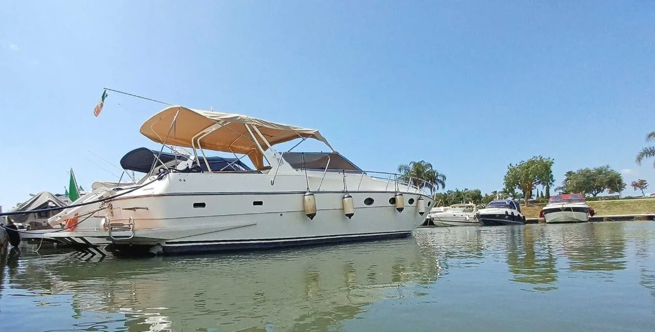 Charter a 12.5m Partenautica 42 Motor Yacht in Terracina