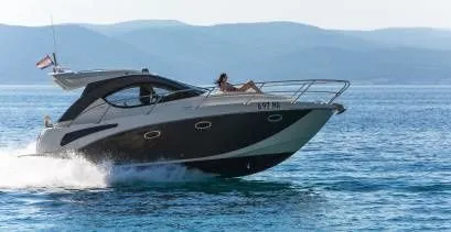 Чартер La Perla 2 - 3