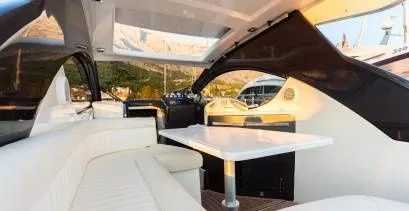 La Perla 2 Charter Boat