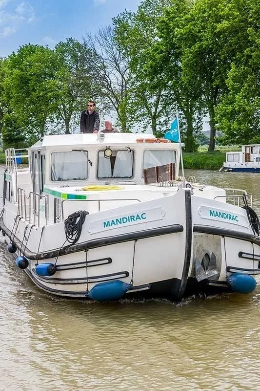 No Name Charter Boat
