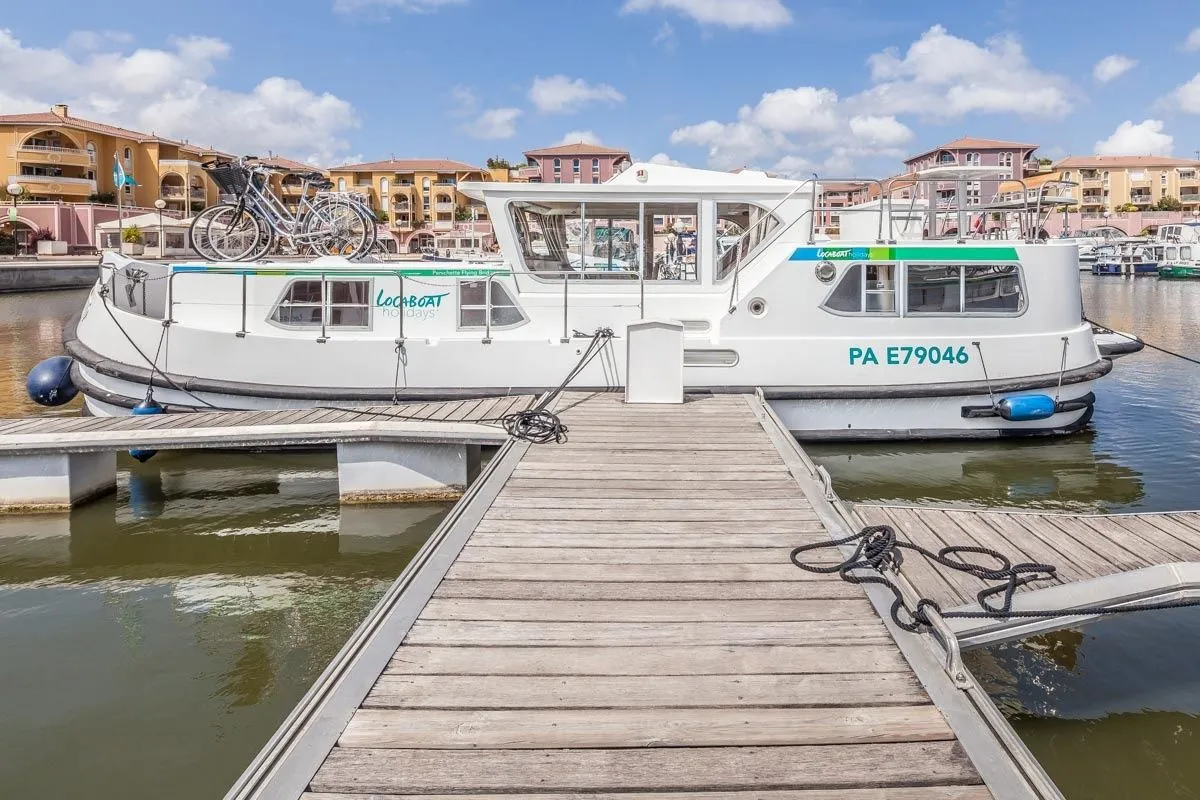 11.8m Corbigny Boat Hire