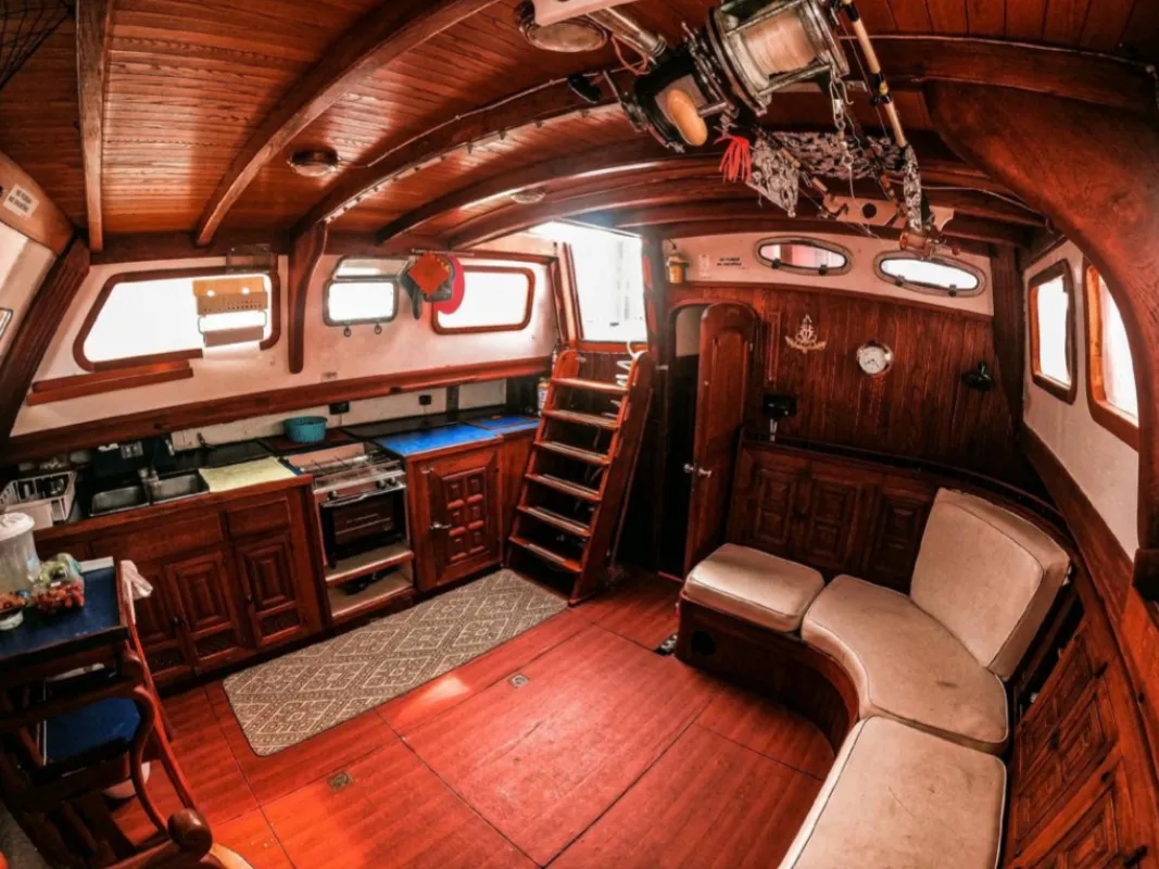 Toruga 1 Charter Boat