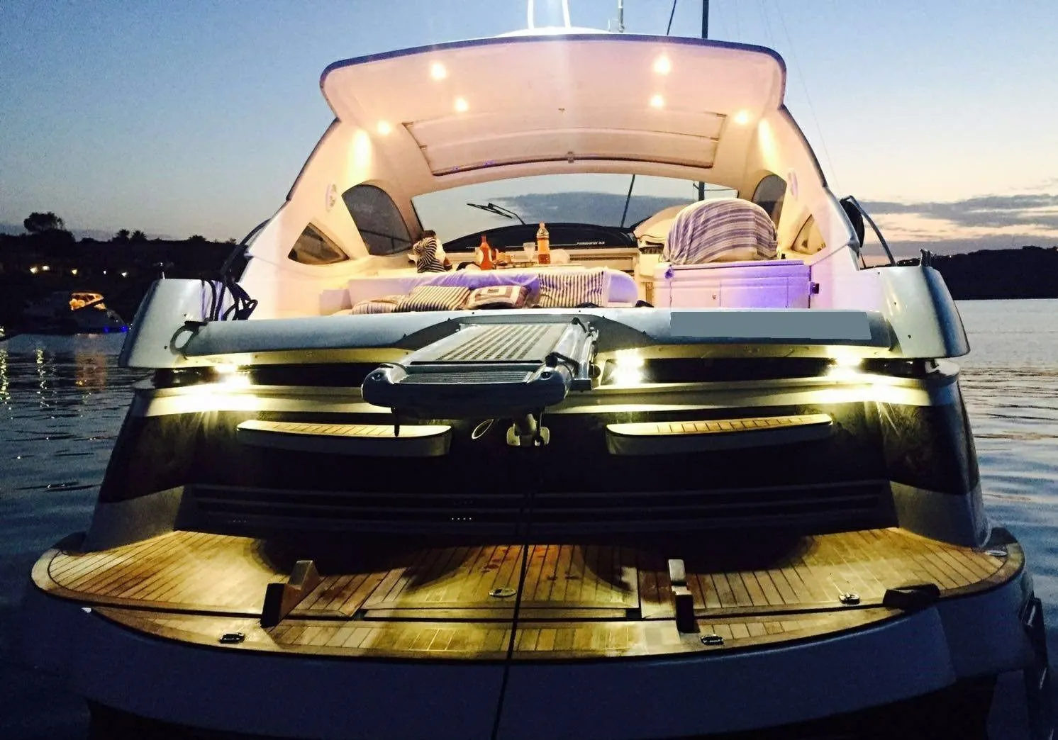 Nina Charterboot - 4