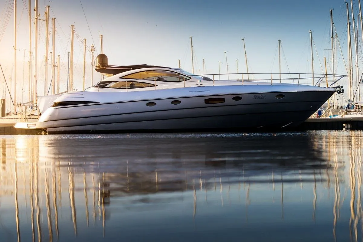 15.83m Gelendzhik Pershing 50 Motor Yacht Hire