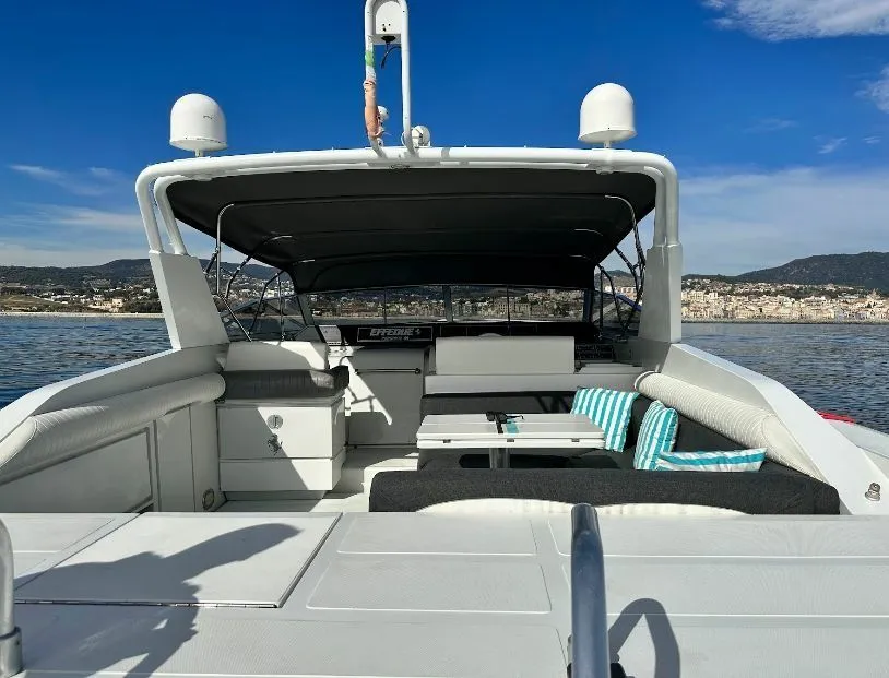 Effedue Charter Boat