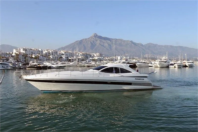 Rent a 17.73m Pershing 54 Motor Yacht in Santa Eularia des Riu