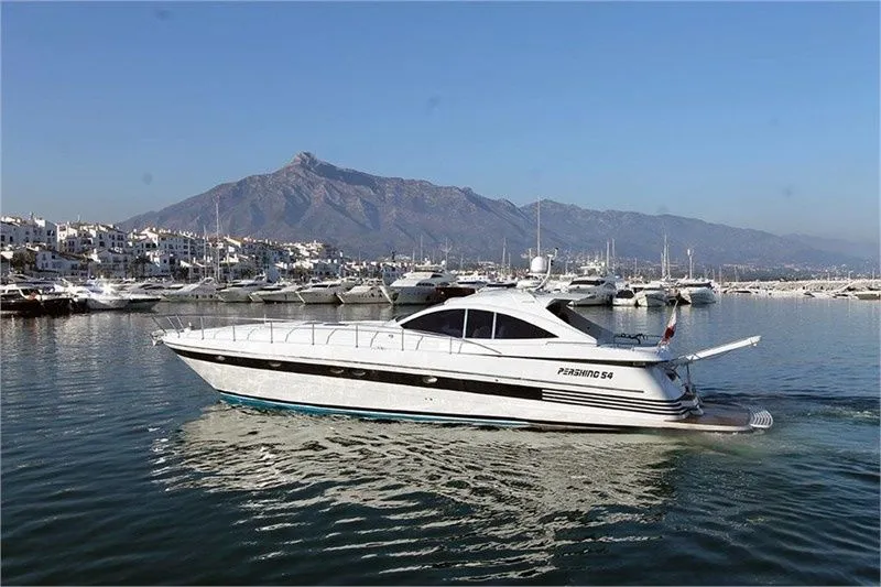 Rent a 17.73m Pershing 54 Motor Yacht in Santa Eularia des Riu