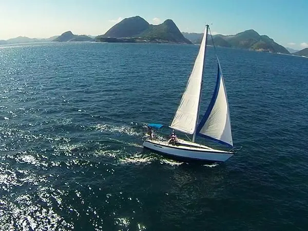 10.6m Rio de Janeiro Sailing Yacht Hire