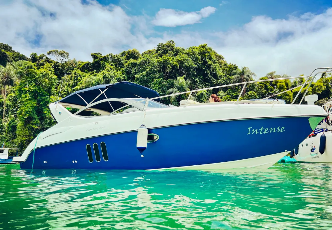 Explore Porto Frade on a 9.28m Rental Motor Yacht Phantom 290
