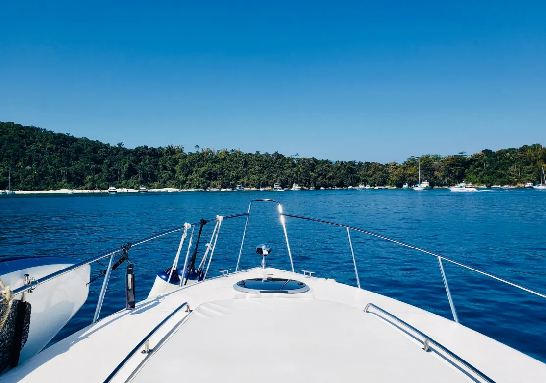 Cavok Charter Boat