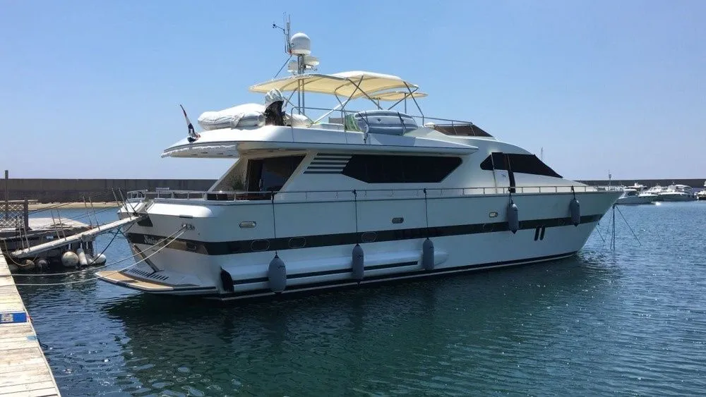 Rent a 24m Phantom 80 Motor Yacht in Castellammare di Stabia