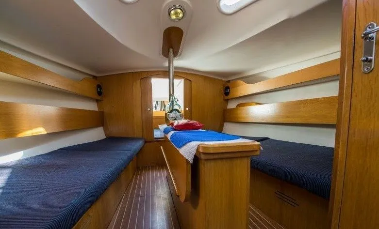 Kinga Charter Boat - 4
