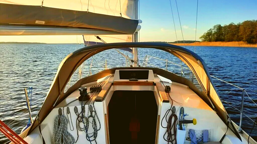 Ajtra Charter Boat