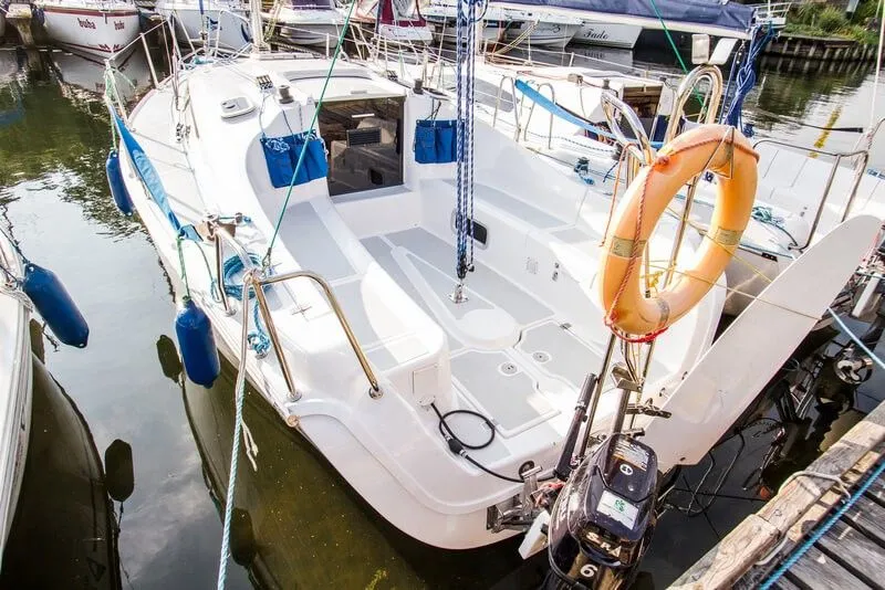 Petrel 2 Charter Boat - 4