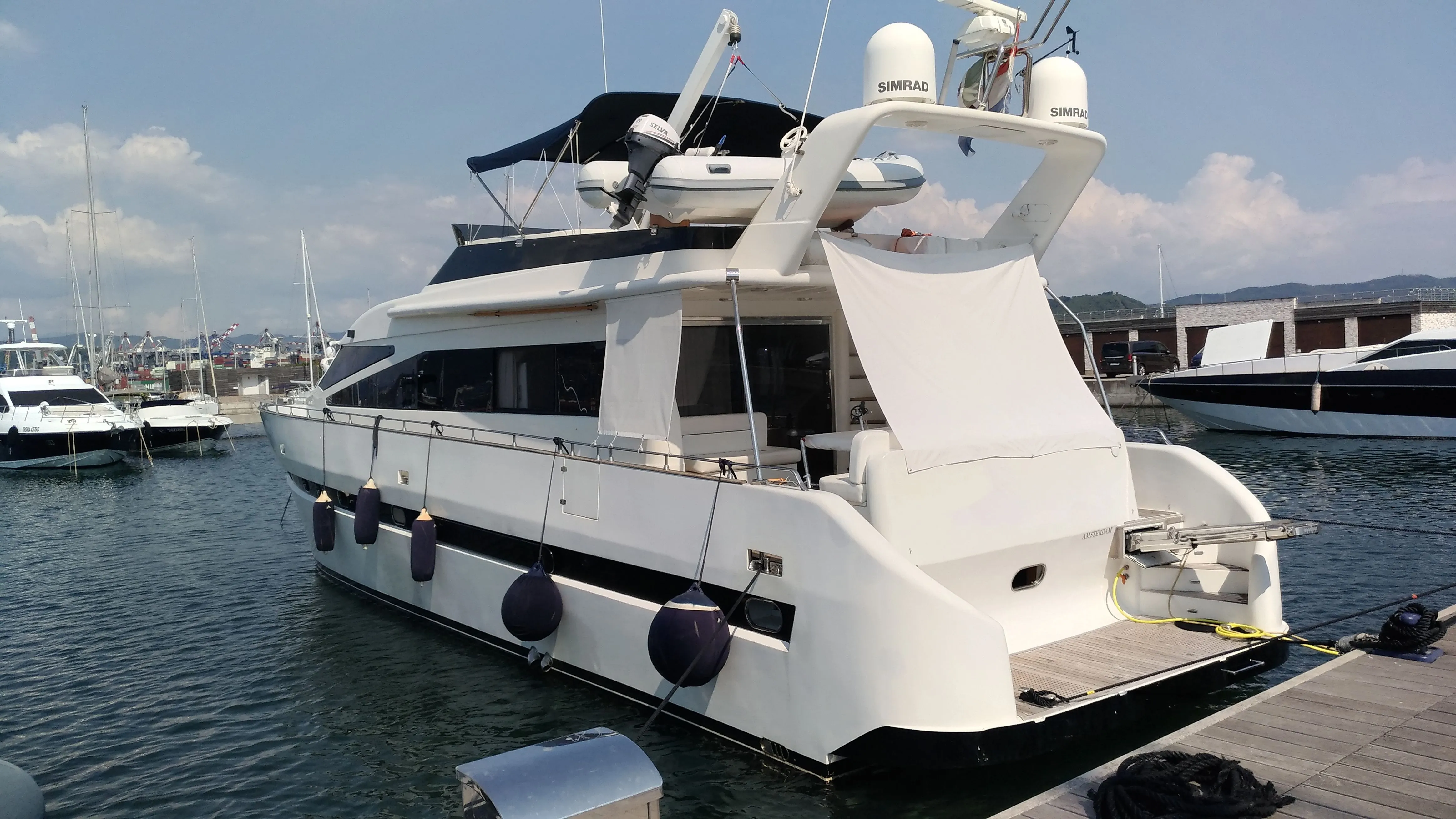 Rent a 18m Piantoni 63 in La Spezia