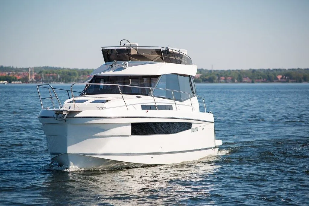Fontana Charter Boat