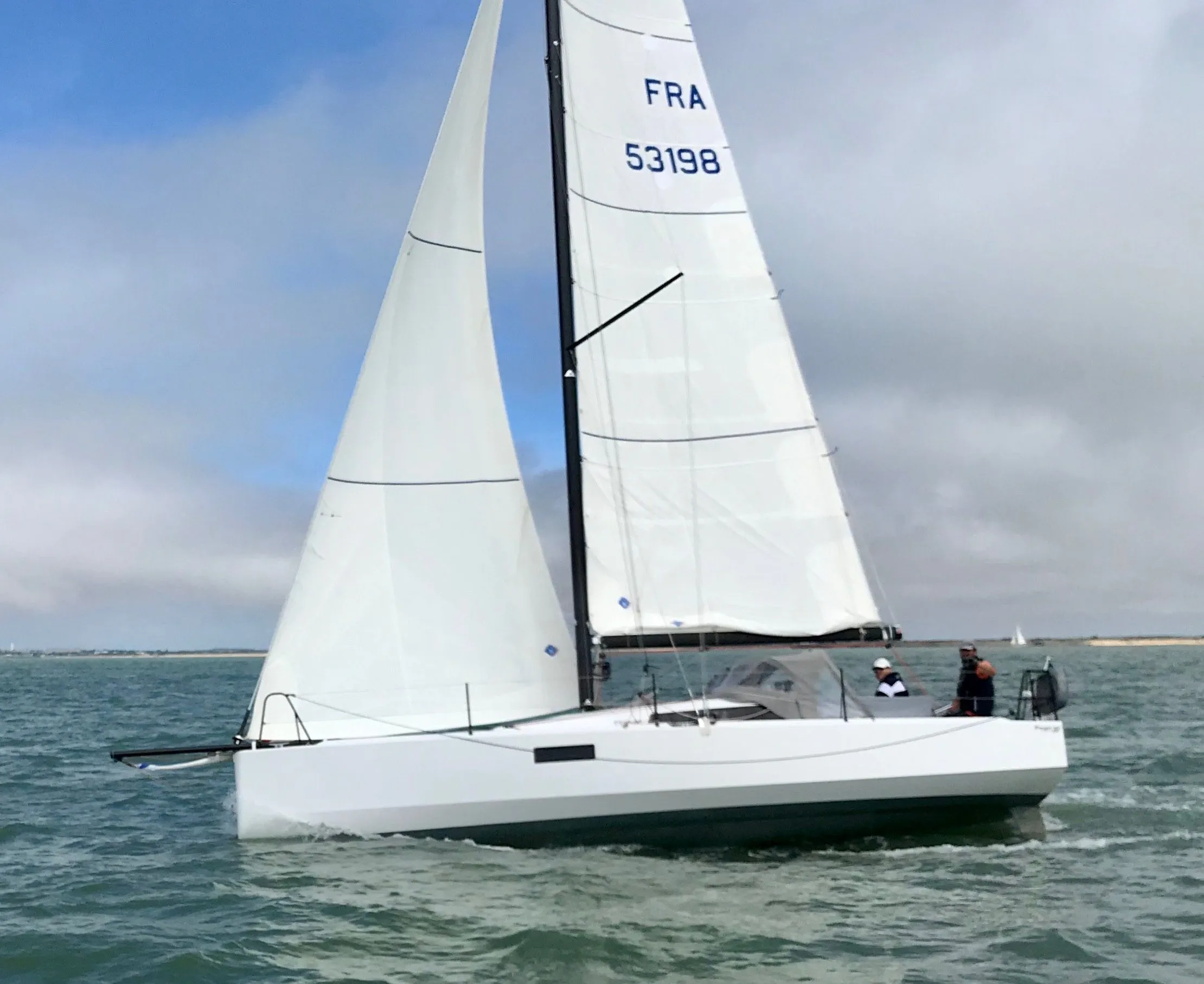 Charter a 9.14m Pogo 30 in La Rochelle