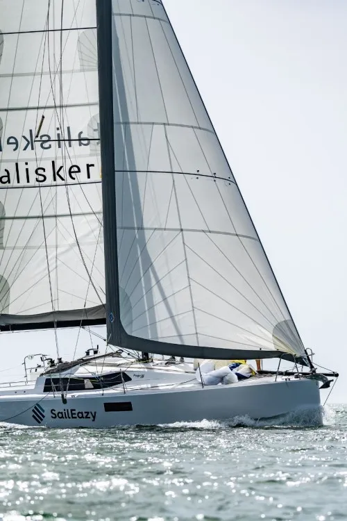 Explore La Trinite-sur-Mer on a 10.86m 3 Cabin Sailing Yacht Rental