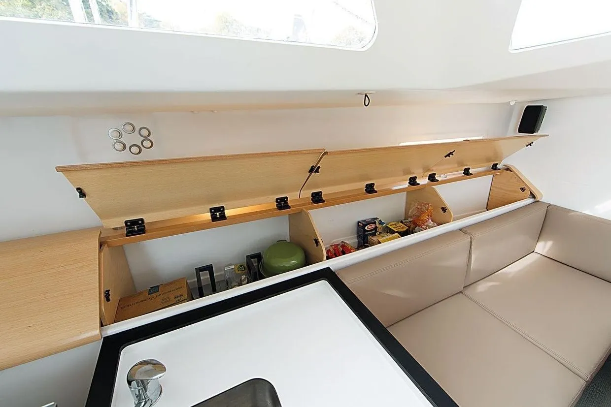 Charter a 10.86m Pogo 36 Sailing Yacht in Quiberon