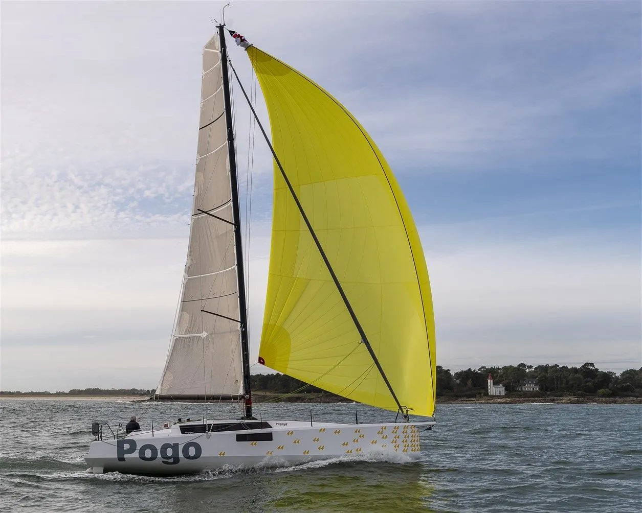 Explore Bandol on a 13.55m Rental Boat