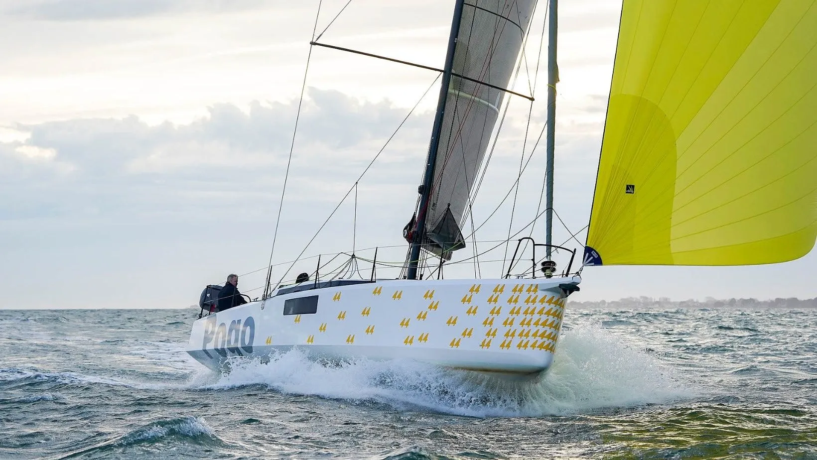13.55m La Rochelle Sailing Yacht Pogo 44 Hire