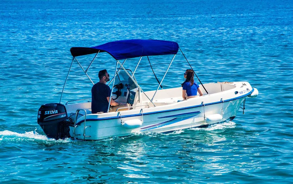 Rent a 4.7m Motor Boat Poseidon 470 in Nydri