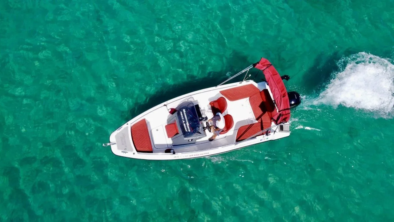 Protagon 20 Charter Boat