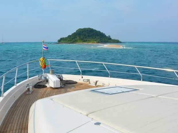26.5m Pattaya Central Posillipo 85 Motor Yacht Hire