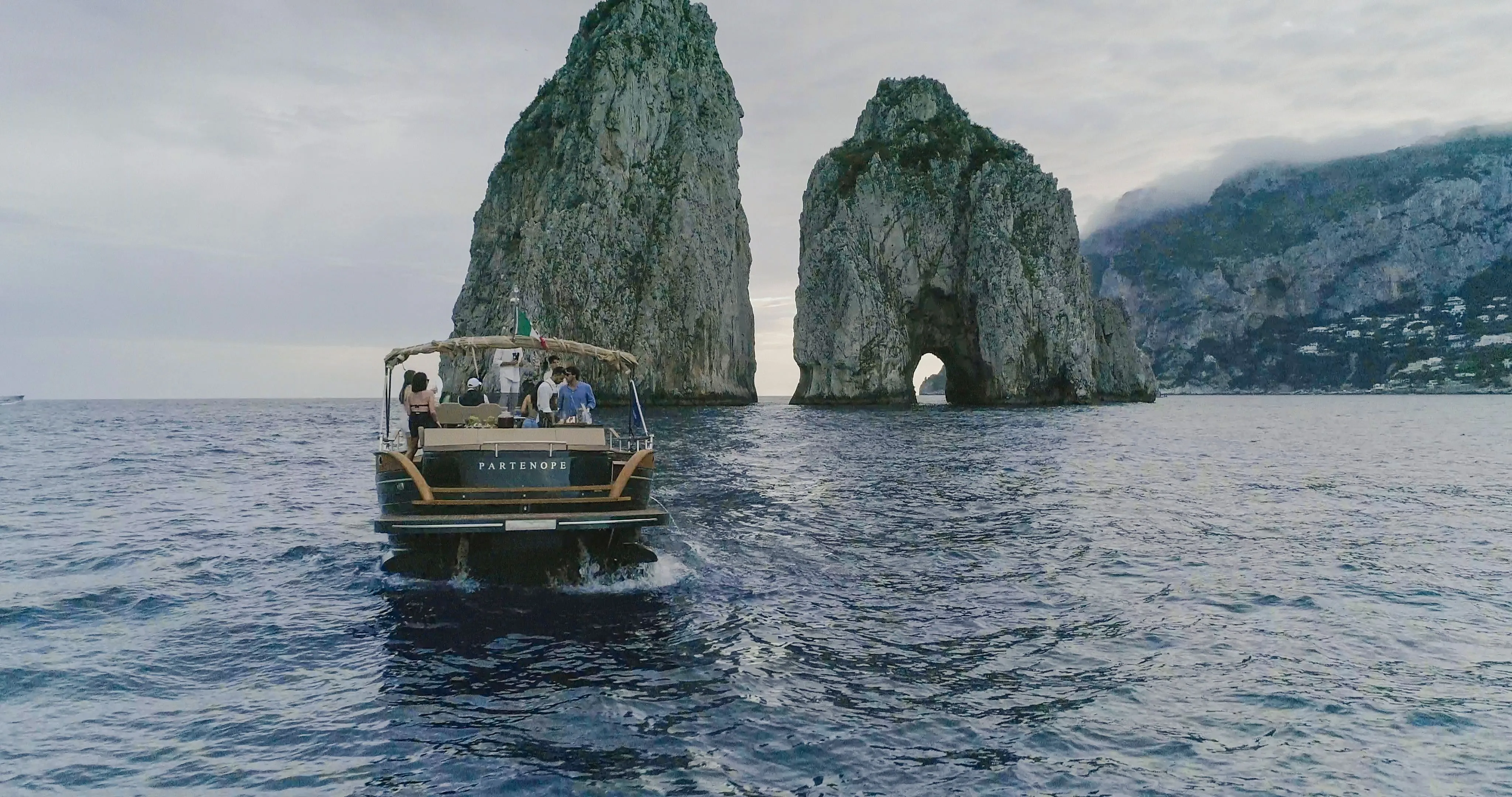 Leucosya Charter Boat - 3