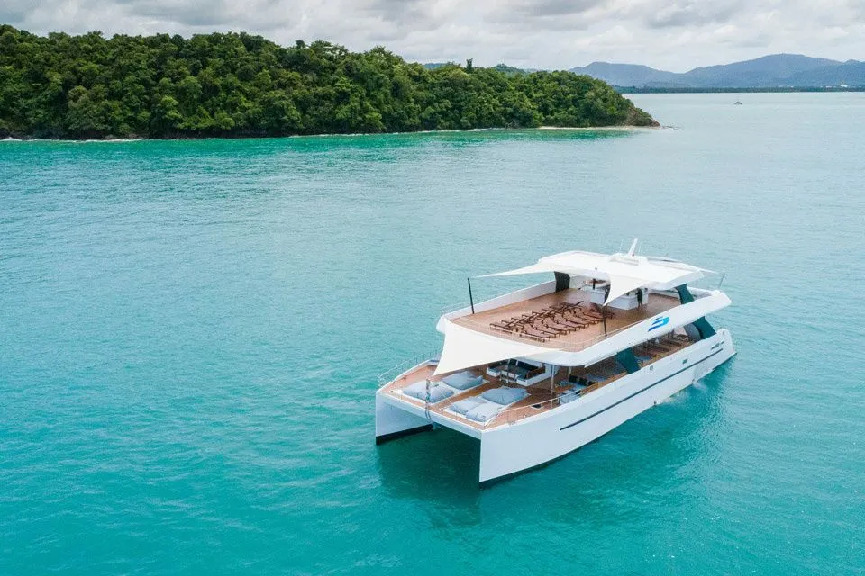 33.83m Pa Klok Power Catamaran Hire