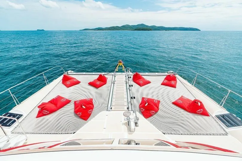 Ocean Yachting Charter Boat