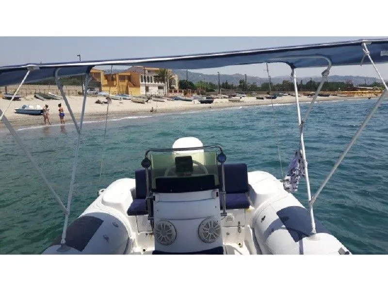 Pippo Charter Boat
