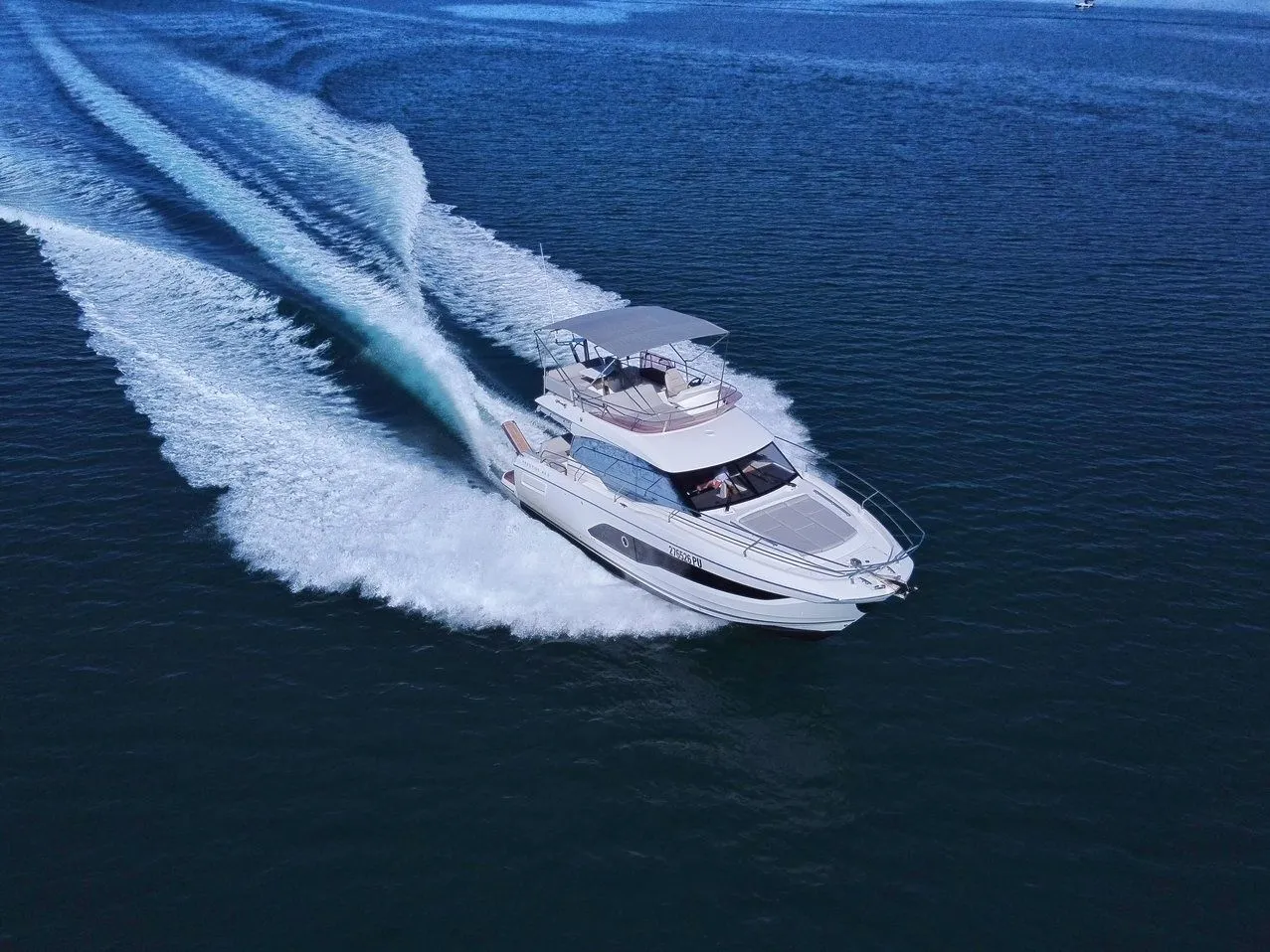 Explore Medulin on a 13.06m Rental Prestige 420