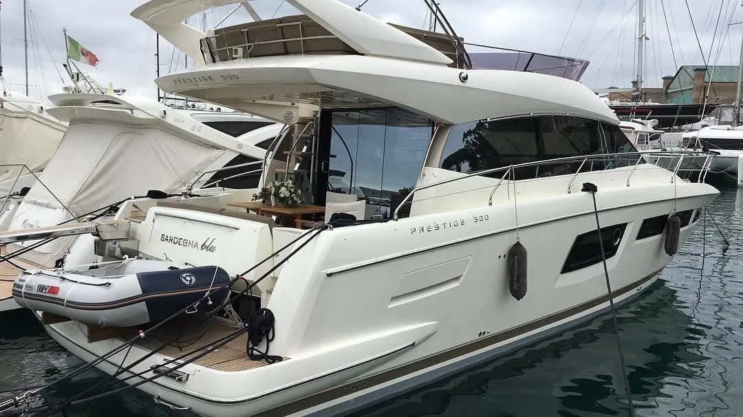 15.2m Cannigione Motor Yacht Hire