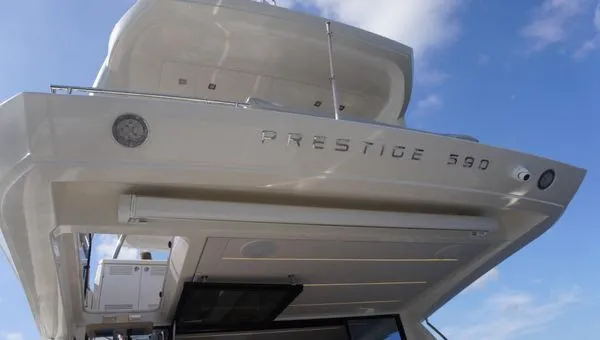 Rent a 18.7m Prestige 590 in St. Petersburg
