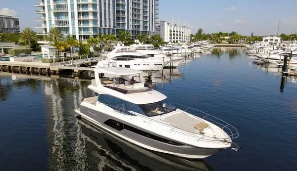 Rent a 18.7m Prestige 590 in St. Petersburg