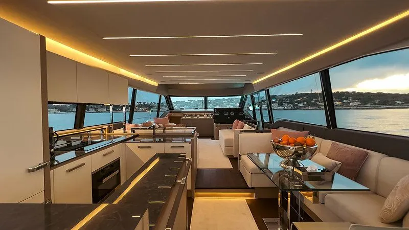 Чартер Male 4 - 5