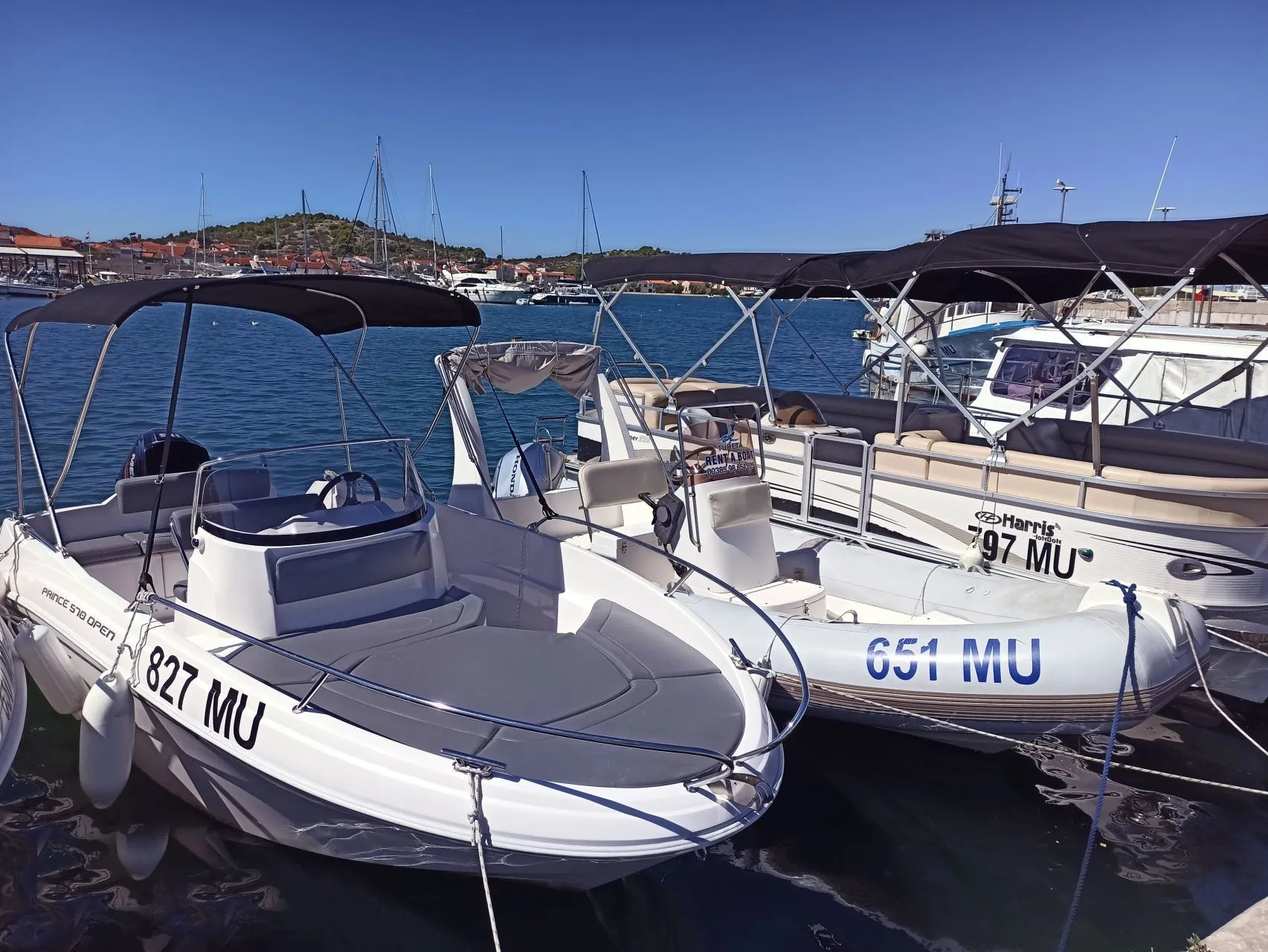 Charter a 5.7m Prince 570 Motor Boat in Murter