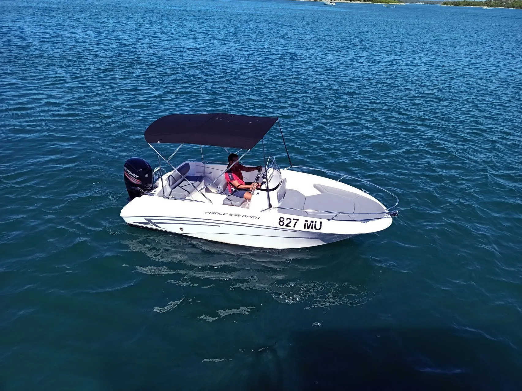 Charter a 5.7m Prince 570 Motor Boat in Murter