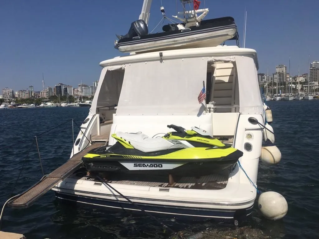 The Pearl Charter Boat