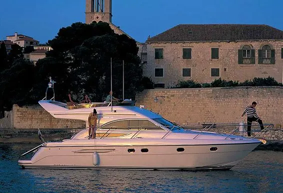 Rent a 12.34m Boat in Piso Livadi