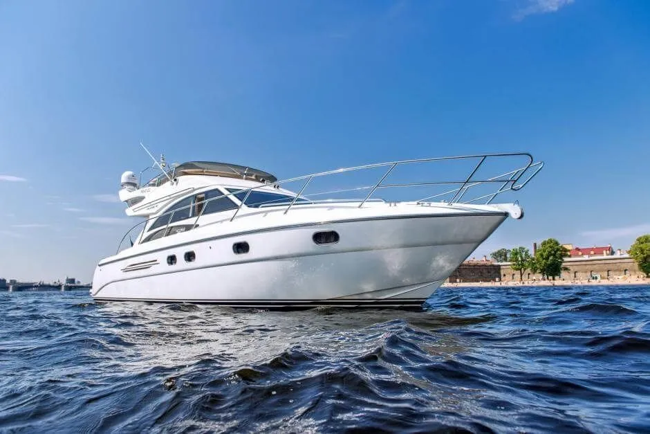 13.5m Saint Petersburg Princess 42 Motor Yacht Hire