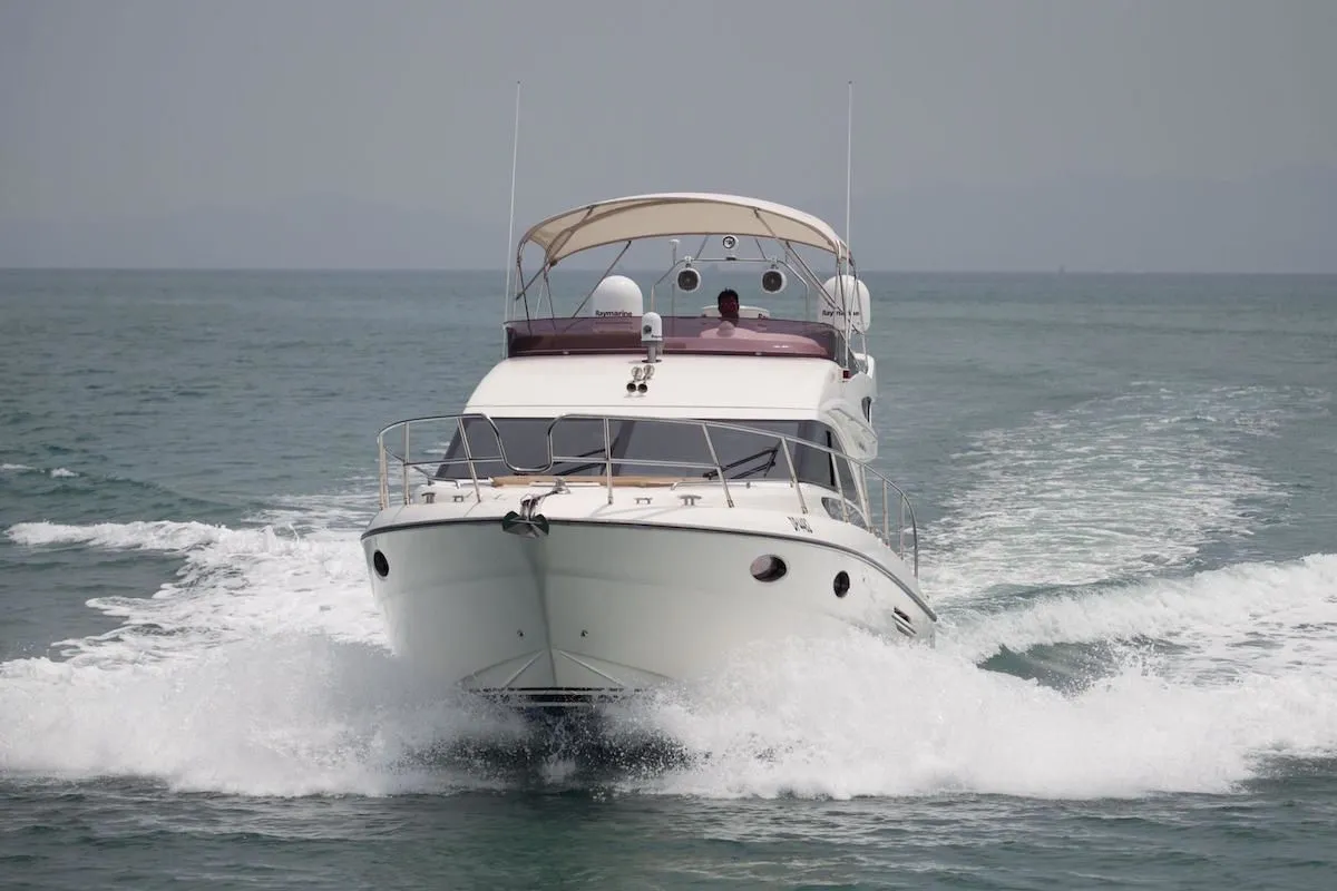 13.5m Pattaya Central Princess 42 Motor Yacht Hire